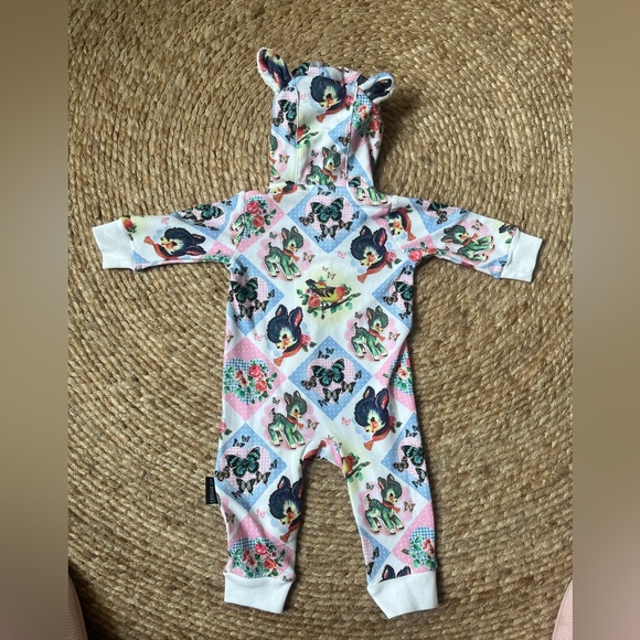 Six Bunnies Outfit 0-3 mo brand new! - Picture 6 of 8